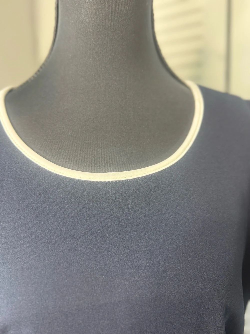 Tommy Hilfiger Navy White Trim Classic Modest flutter Sleeve Shift Dress 14